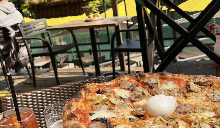 This Chicago Pizzeria Is Among the 12 Best in the US—For the 5th Year in a Row