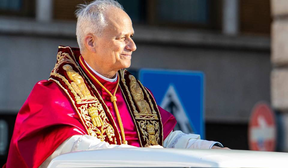 This New Sightseeing Tour Explores Pope Leo&#8217;s Early Years on the South Side of Chicago