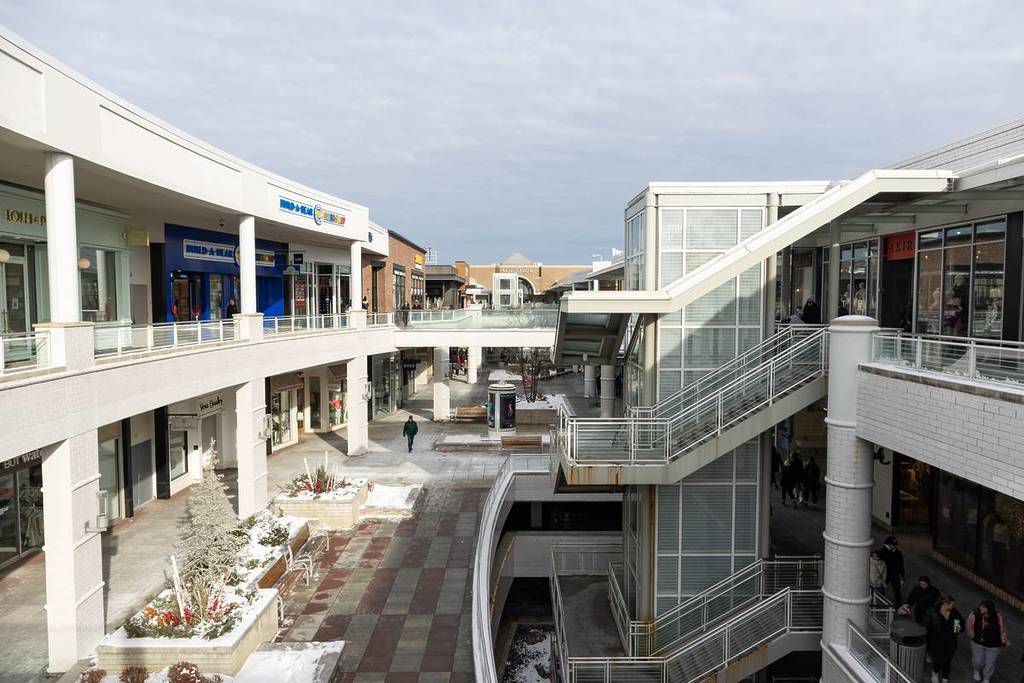 Oak Brook Center Mall
