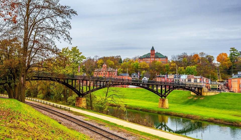 Olvídate de Europa: Estos 4 pueblos de Illinois son las «joyas ocultas» del Medio Oeste para una escapada encantadora y barata
