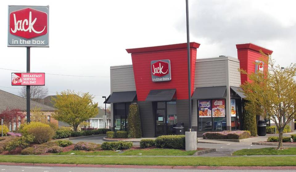 This West Coast Fast Food Chain Is Making a Return To Chicago After 40 Years