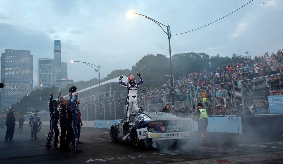 La NASCAR no volverá a Chicago en 2026, pero la carrera callejera aún no ha terminado