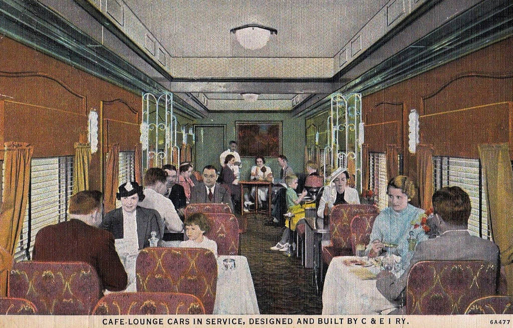 Old fashioned cafe car on Chicago train