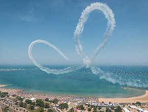 The 2025 Chicago Air &#038; Water Show Lineup is Here