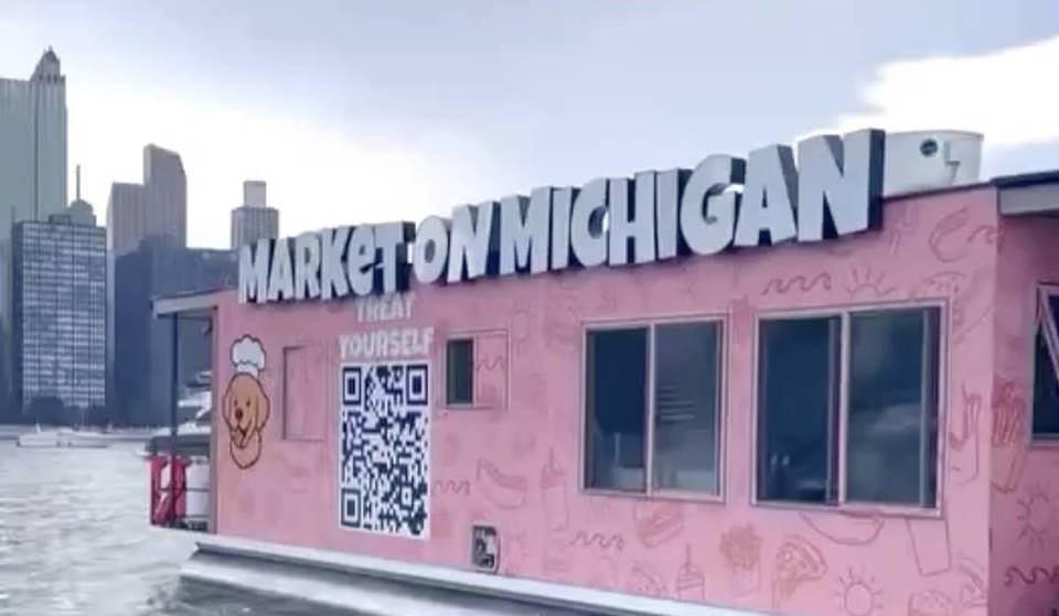 Meet Chicago&#8217;s First Floating Market at the Playpen—With Hot Dogs, Ice Cream, and Boat-Side Service