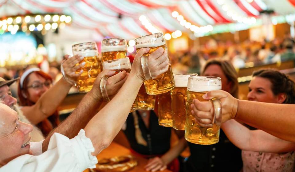 Oktoberfest Chicago: Dónde disfrutar de brats, cervezas y mucho más