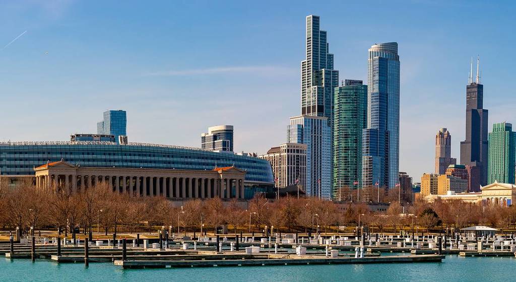 Vista del Soldier Field y del skyline de Chicago