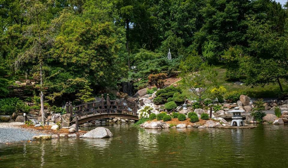 “It feels like you’re in Japan”: This Breathtaking 12-acre Secret Garden with Pagodas and Red Bridges Is Just 90 Minutes from Chicago