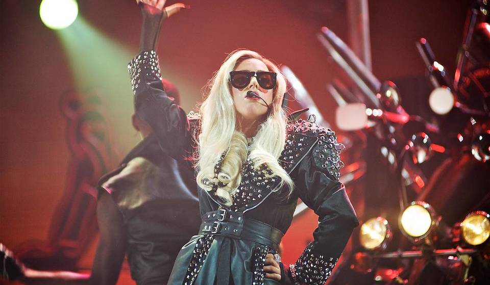Lady Gaga’s Mayhem Tour in Chicago—Setlist, Tickets, and Bag Policy You Need to Know