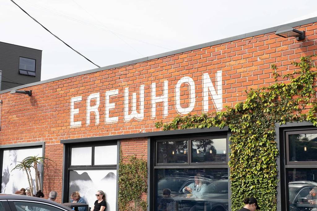 EREWHON エレオゥン Erewhon Is Finally Coming to Chicago—and Yes, You May Get to Try