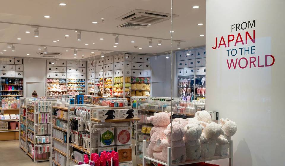 MINISO Opens a Pop-Up Store near Chicago With Free Blind Boxes for Fans