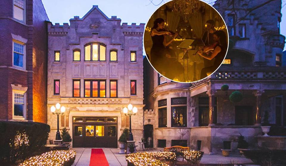 Esta mansión centenaria embrujada de Chicago fue construida para los Caballeros Templarios y ahora acoge un escalofriante concierto de Halloween.