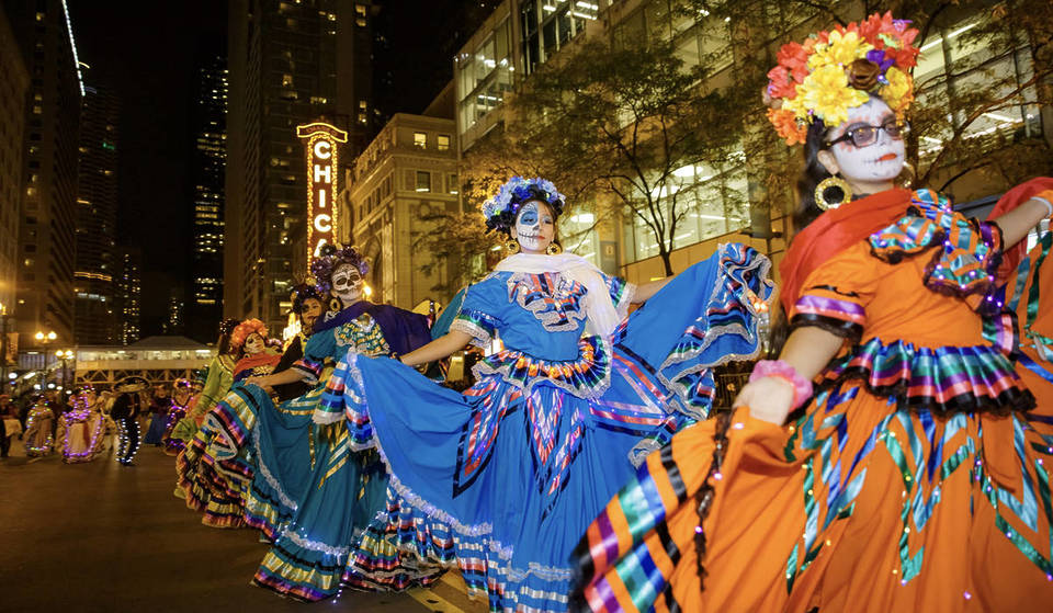 «Arts in the Dark», el mayor desfile de Halloween de Chicago, vuelve este fin de semana