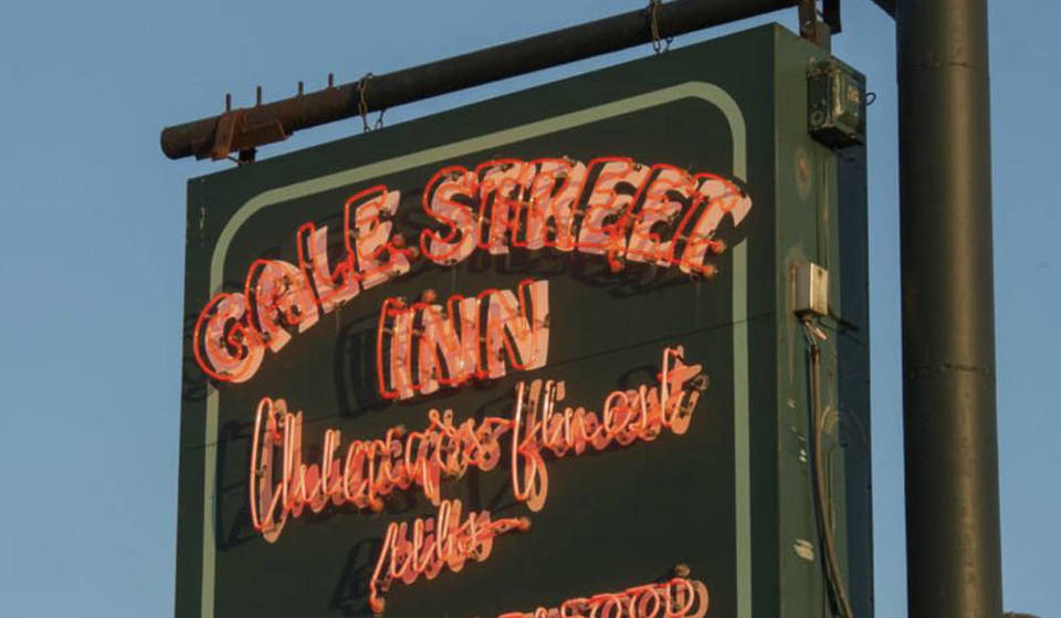 These Legendary Ribs Are Coming Back: How A Local Fan Saved This Iconic Chicago Landmark