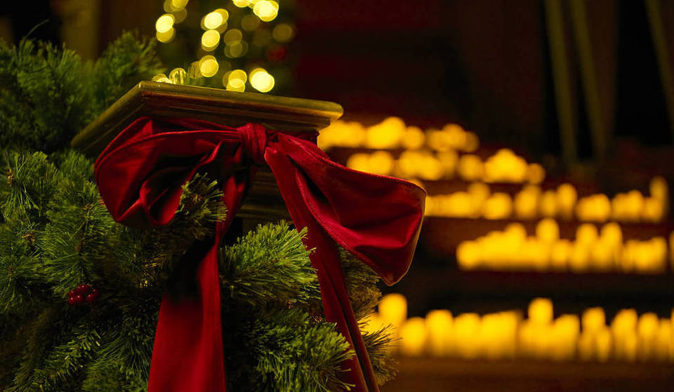 This Chicago Experience Is The Most Magical Way To Hear Holiday Classics By Candlelight This December