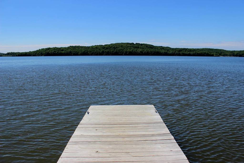 Empty Dock en el Parque Estatal de Moraine
