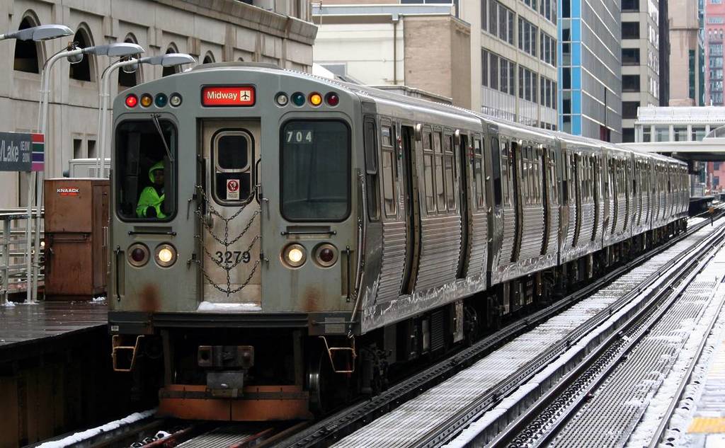 Tren de la Línea Naranja al Aeropuerto Internacional Midway