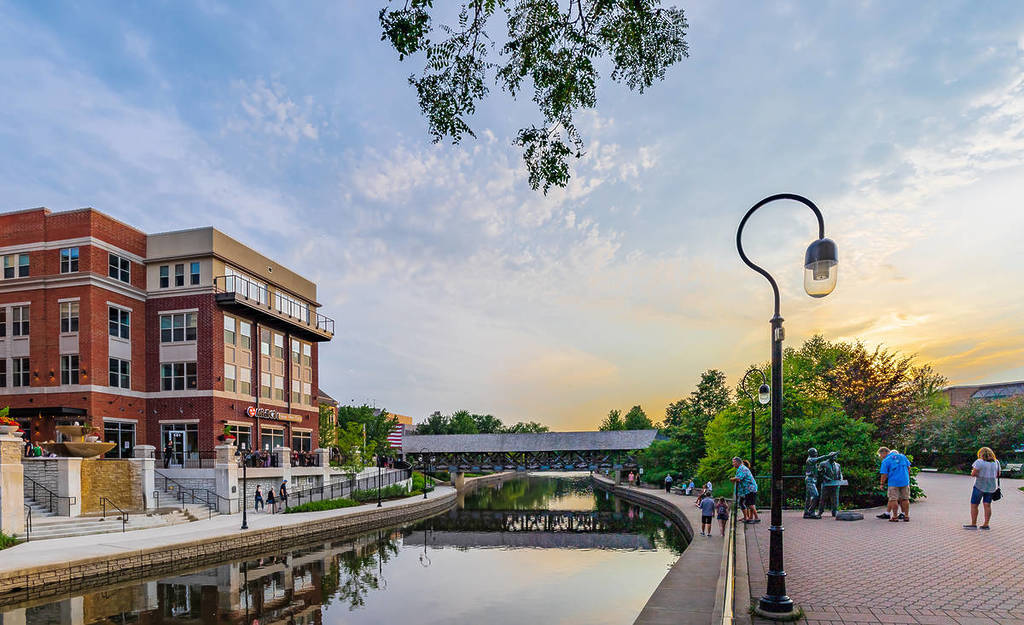A view of the canal and bridge in Naperville, Illinois.