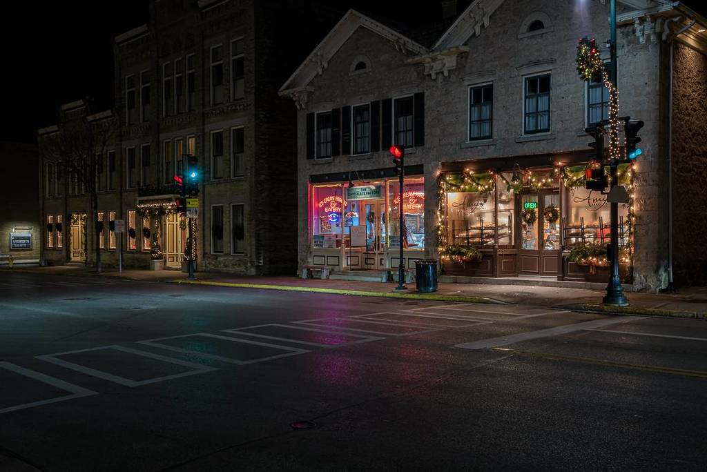 Washington Avenue in Cedarburg Wisconsin decorated for the holidays