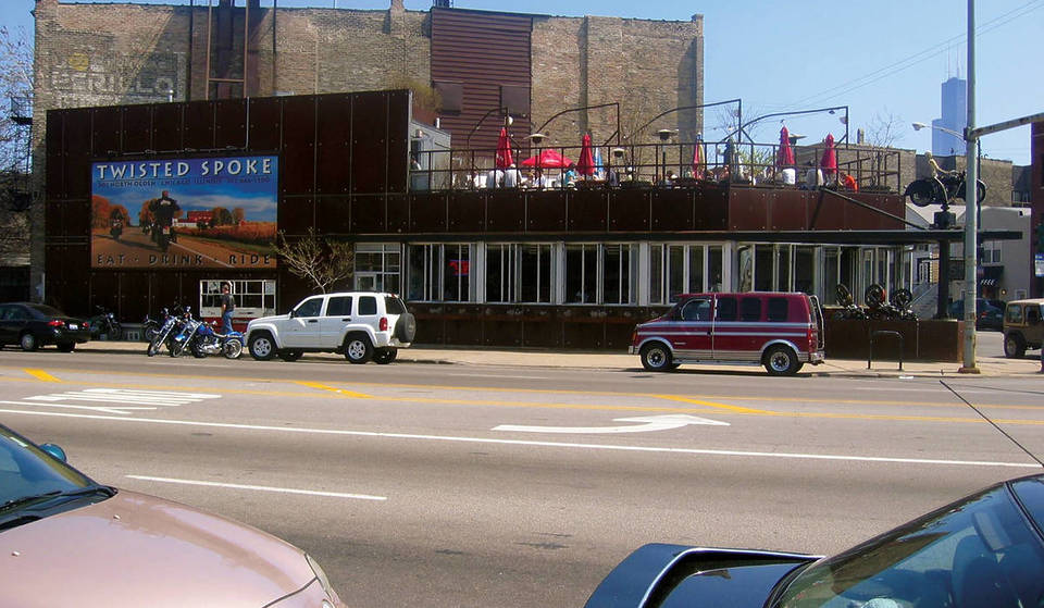Conoce el bar de West Town que será la sede futbolística de Chicago durante todo el año, con tres pantallas y una cervecería en la azotea