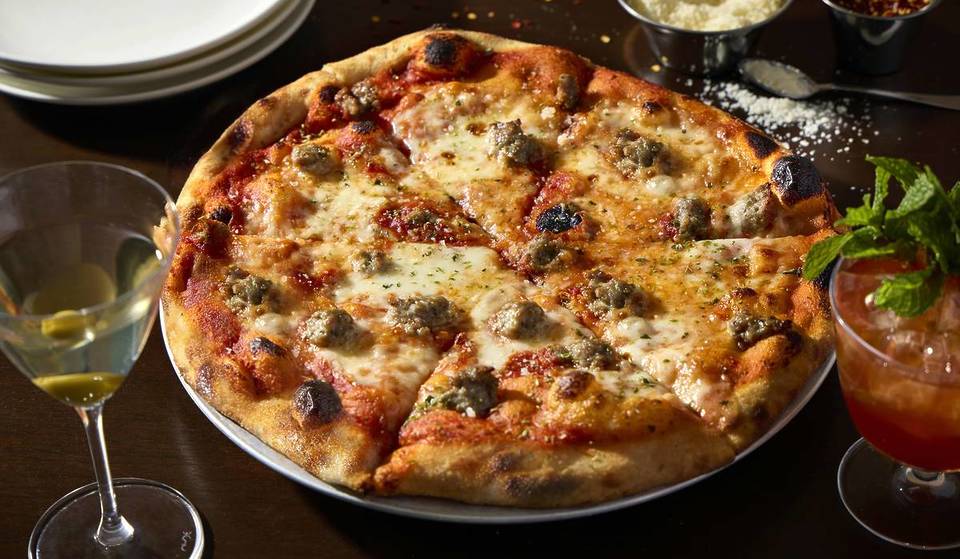 Este nuevo local nocturno de Logan Square reimagina la cultura de la bebida italiana costera con raíces del Medio Oeste, y las bebidas cuestan a partir de 10 $.