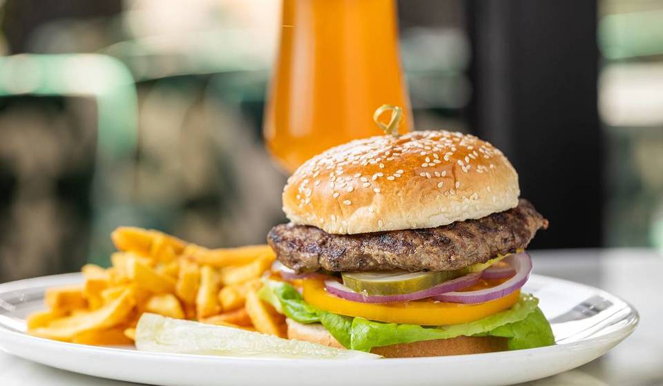 Uno de los restaurantes nuevos más bonitos de Estados Unidos sirve ahora un almuerzo de tres platos en Chicago, y solo cuesta 35 dólares.