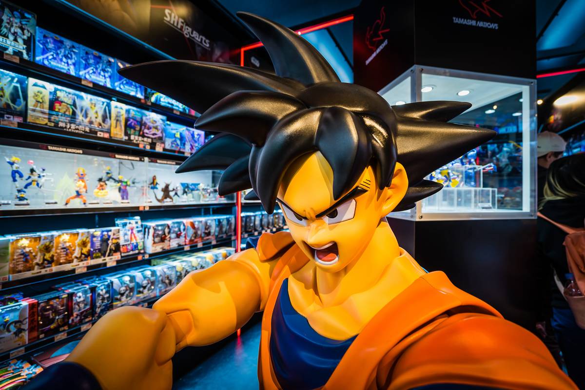 Dragon Ball Goku life size figurine