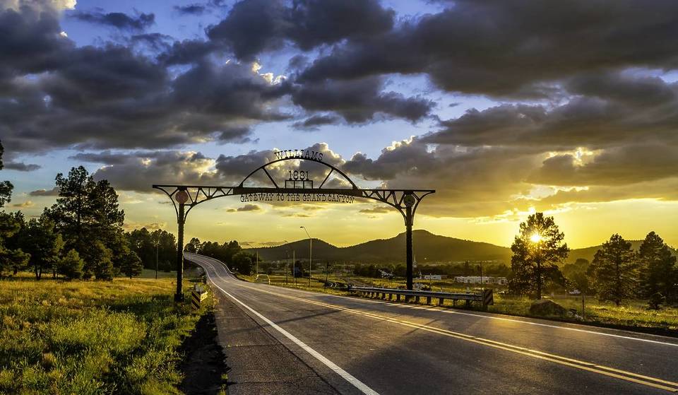 Amtrak’s Iconic Train Route 66 Trip Starts in Chicago And Stops At One Of The 7 Natural Wonders Of The World—Here’s The Full Itinerary