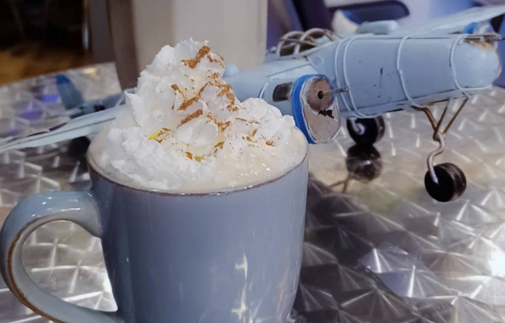 This Aviation-Themed Cafe In Chicago Is Using Authentic 20th-Century Airline Carts To Serve Its Famous Horchata Lattes