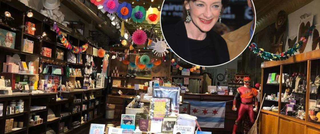 Dentro de la caprichosa tienda de la chicaguense Joan Cusack en Old Town, donde encontrarás chocolates con forma de sardina, fichas de arte sorpresa a 5 dólares y guías de campo de las «peores aves».
