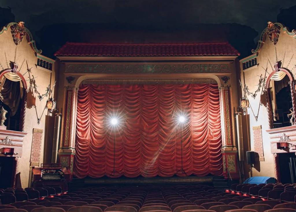 Music Box Theatre