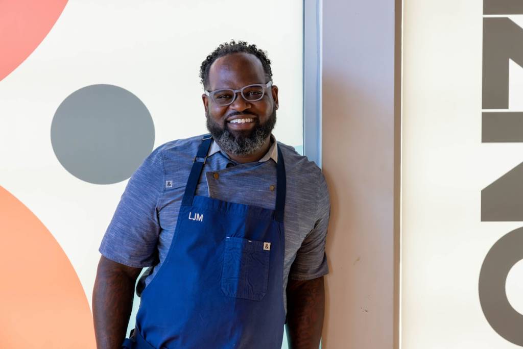 This hands-on cooking class is providing a space for the schizophrenia community to come together and support one another