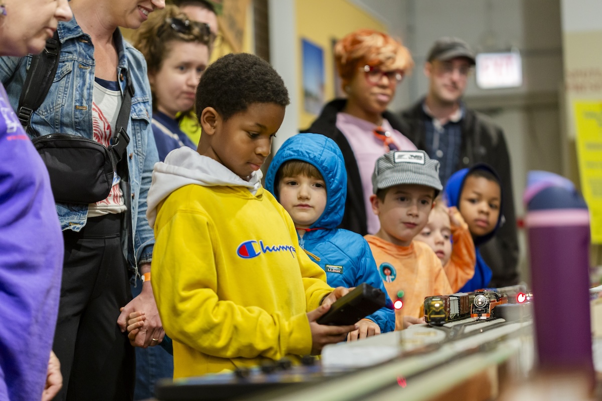 Celebrate 100 years of Chicago electric rail history at a free event this weekend