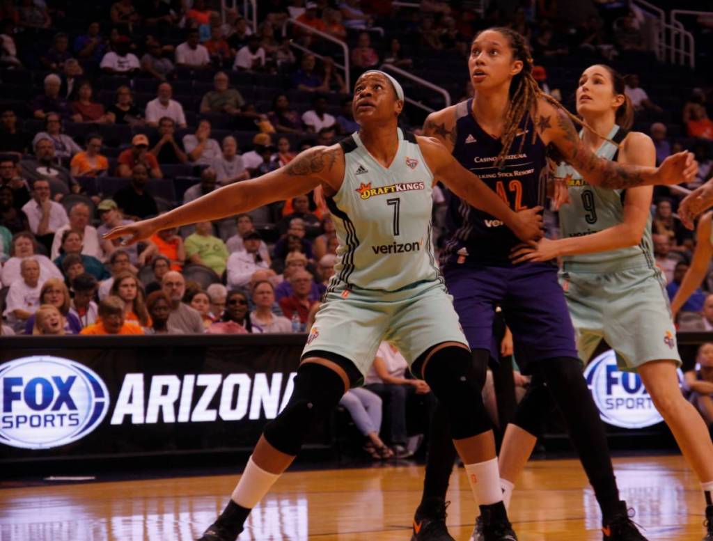 Pinterest brings a free WNBA All-Star styling studio to Chicago today