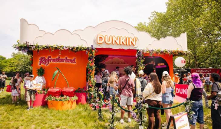 These Lollapalooza 2026 brand activations are giving away free drinks, merch, and exclusive festival experiences