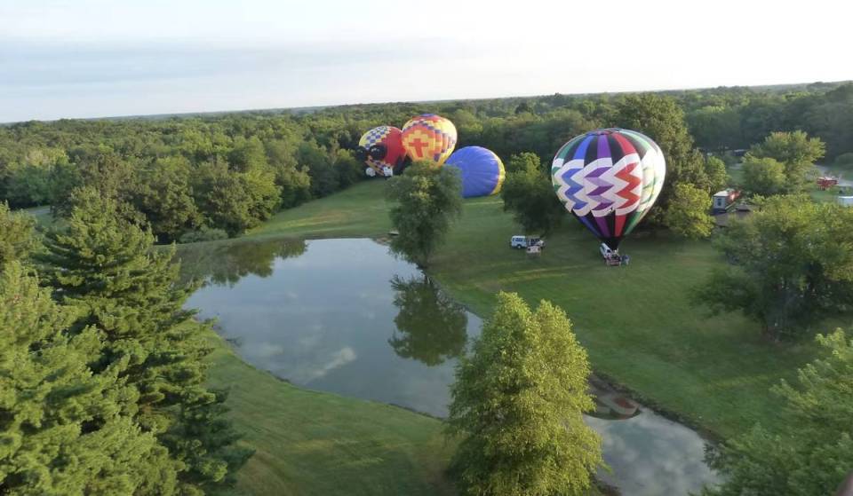 One of the summer’s final hot air balloon festivals in Illinois is this weekend with 35 colorful balloons, night glows, and free parking