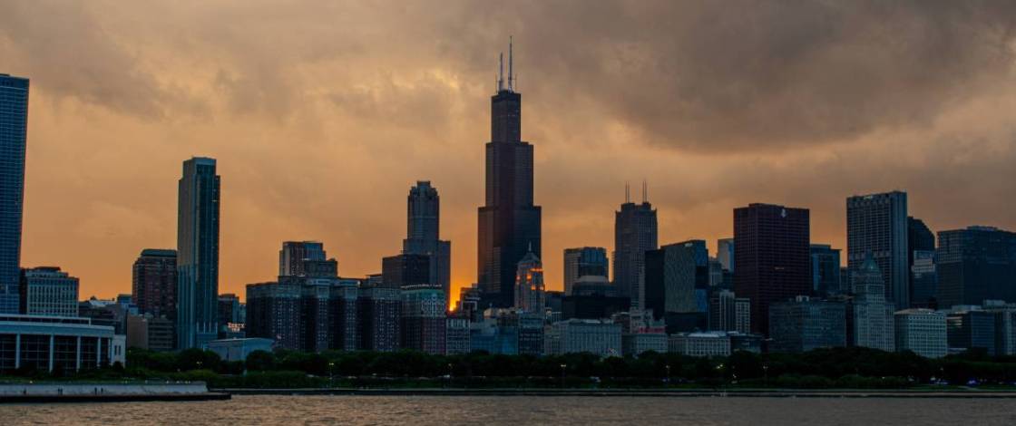 Chicago is implementing a seasonal ‘Lights Out’ rule after 11 PM starting Saturday