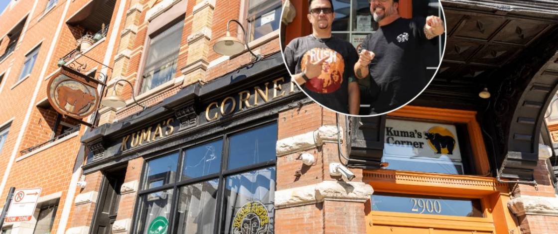 Ahead of his Soldier Field concert, Dave Grohl popped into Avondale’s award-winning burger joint