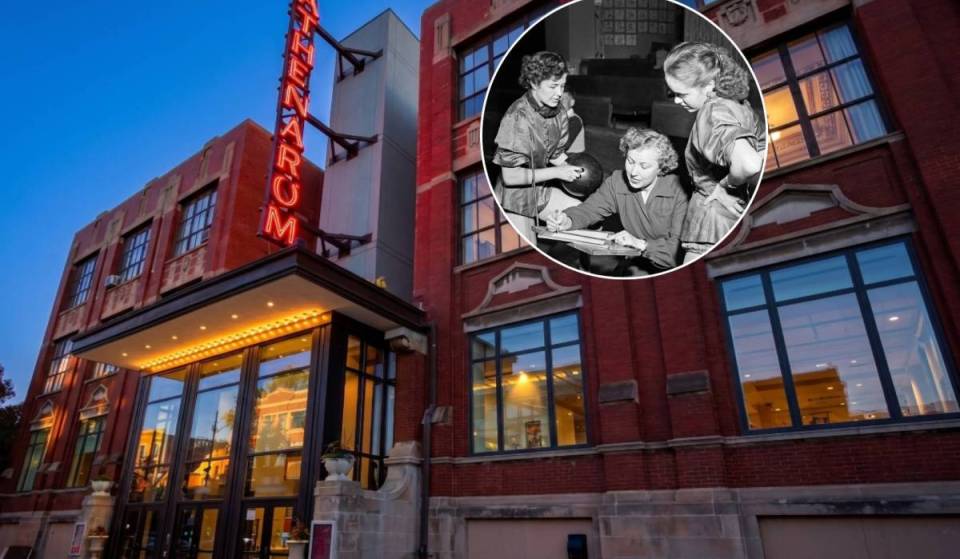 El teatro Off-Loop más antiguo de Chicago se construyó con cuatro boleras, salas de billar y un gimnasio, y hay una razón sorprendente para ello