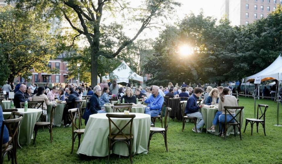 Chicago’s biggest farm-to-table night returns with unlimited live-fire tastings and craft drinks from 100 top city restaurants