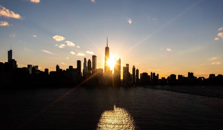 Daylight Saving Time ends this weekend in Chicago—what to know as we set the clocks back