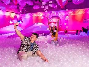 Step Inside A Giant ‘Bubble Planet’ Near Dallas — Full Of Interactive Spaces!