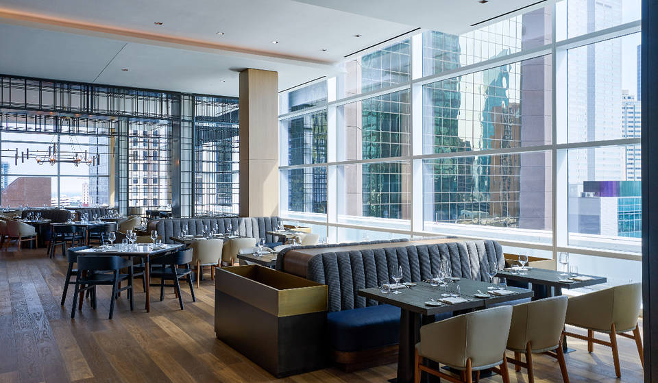 Un asador en el cielo: JW Marriott reintroduce el restaurante estrella de la undécima planta como JW Steakhouse