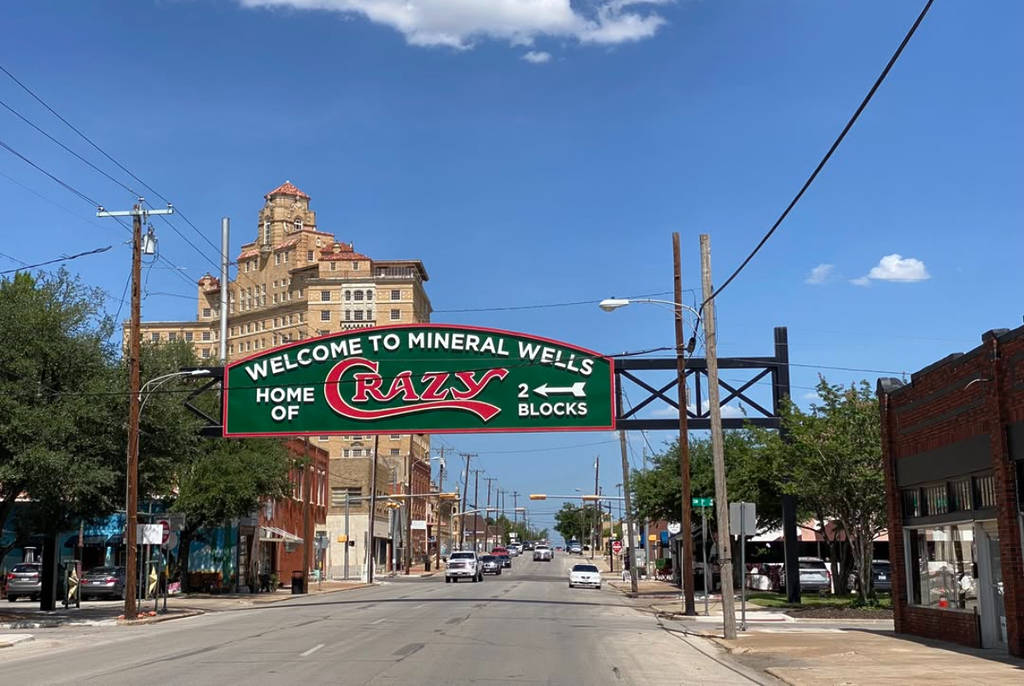 Image shows the entrance to Mineral Wells, Texas.