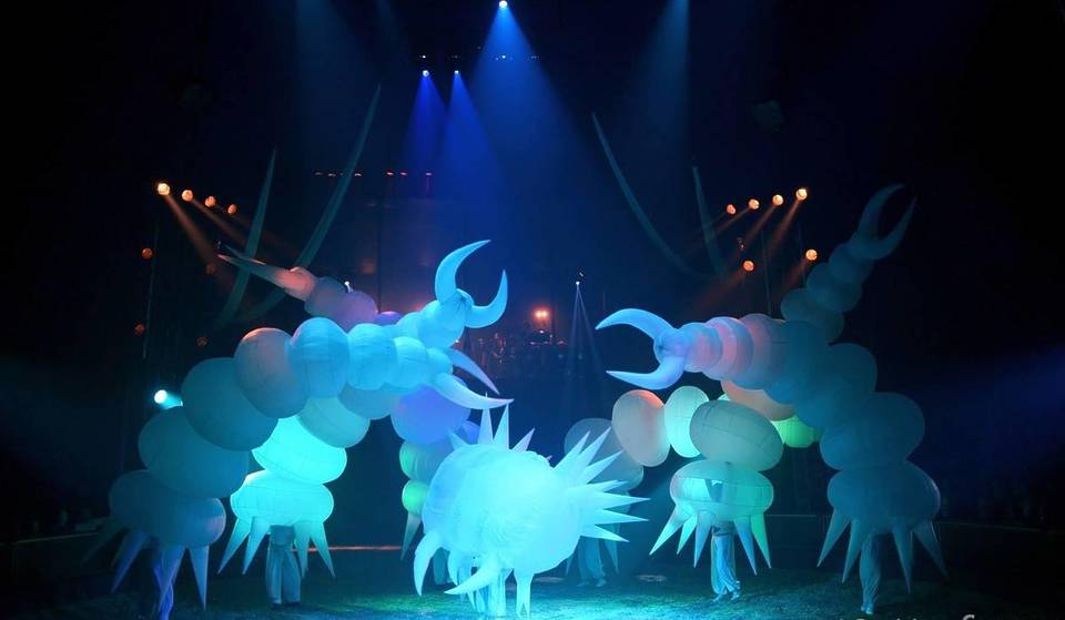 AirOtic Naughty Noël: The Sultry Holiday Burlesque &amp; Acrobatics Show Coming To Dallas – Here’s How To Get Tickets!