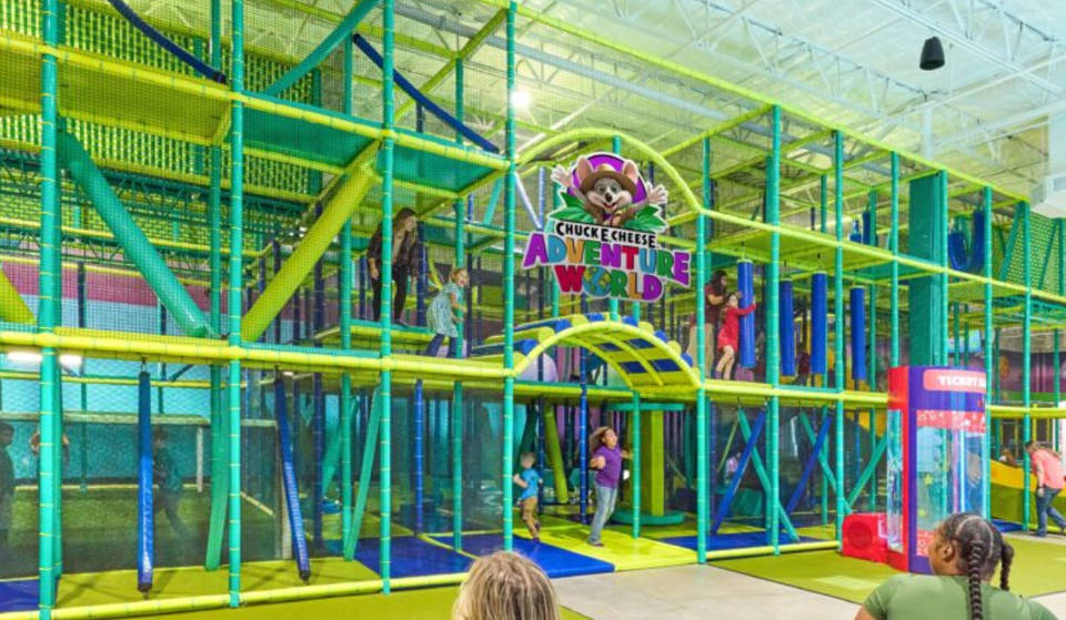 El primer Chuck E. Cheese Adventure World de la historia abre sus puertas en Dallas