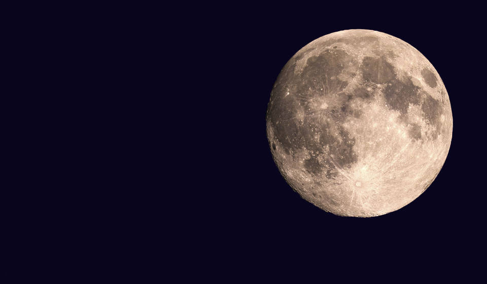 Dallas, ¡mira hacia arriba! Cómo ver la superluna de luna fría: la última superluna de 2025