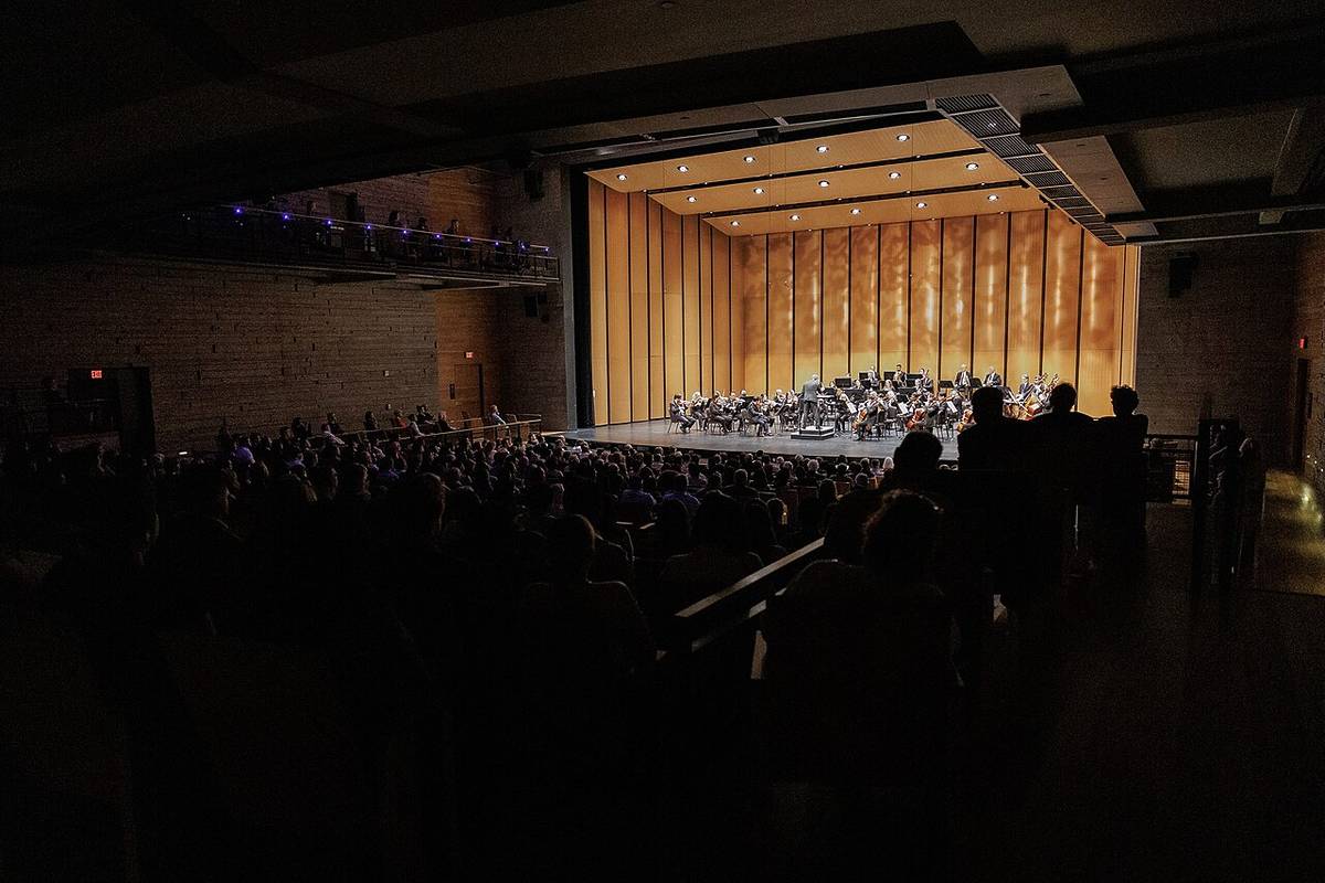 Dallas Chamber Symphony with Richard McKay conductor at Moody Performance Hall