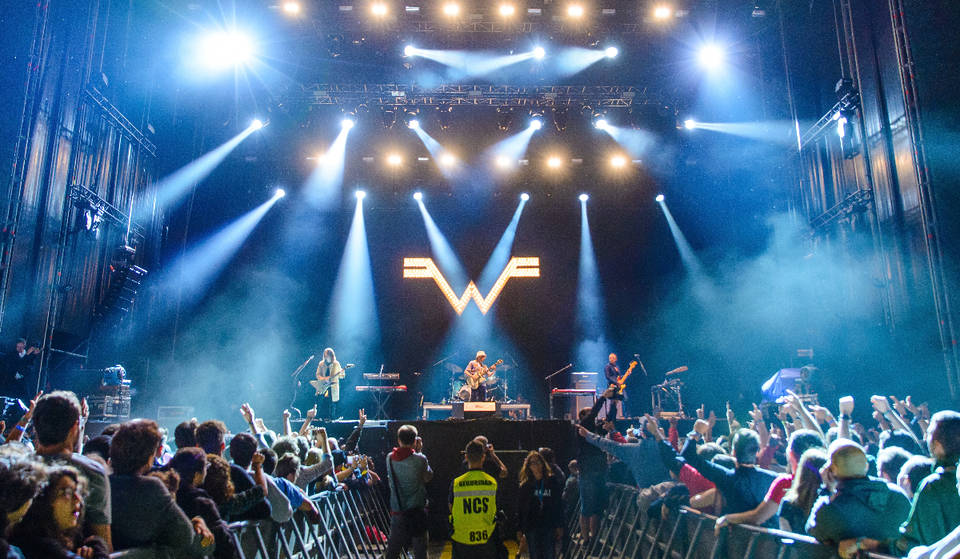 Weezer Tour Maps Out Dallas Concert With The Shins And Silversun Pickups