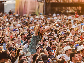 The Ultimate Texas Two-Step: World-Class BBQ Meets Country Music’s Biggest Stars At DFW’s Lone Star Smokeout This April